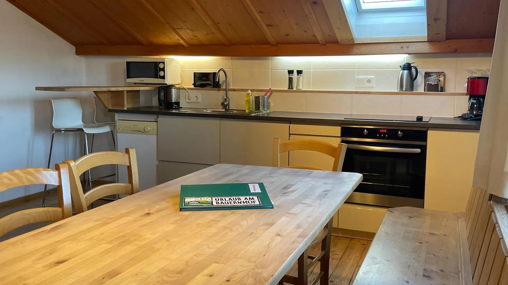 Pechhof Villa Innsbruck Farm stay